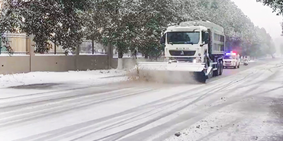 必赢亚洲园林：战风雪 斗严寒 保流通